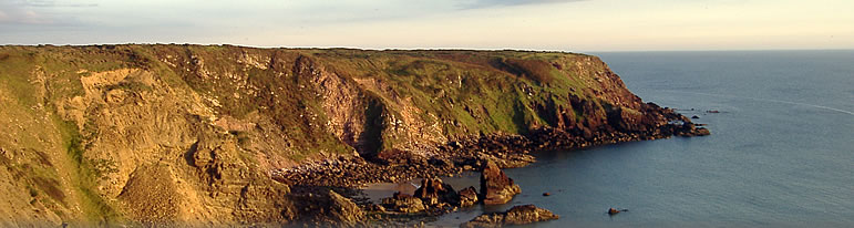marloes sands beach pembrokeshire